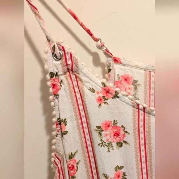 $5 Item! Forever 21 S Pom Pom Trim Floral Romper - Picture 4 of 5